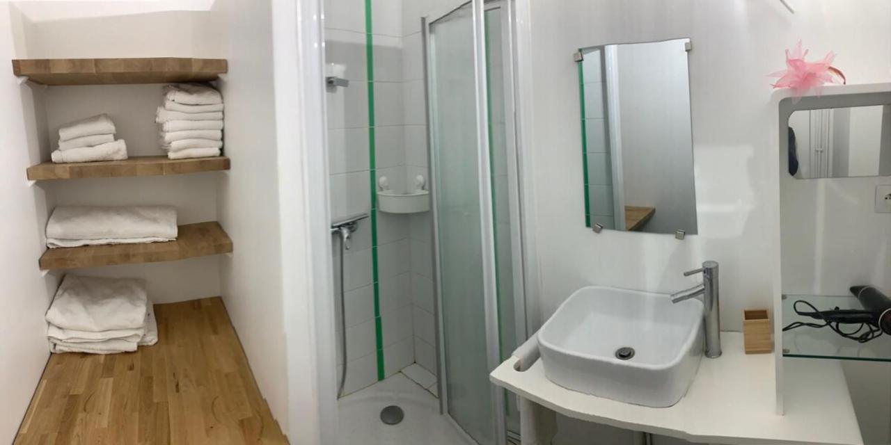 Le Richelieu Comfortable 1 Bedroom Apartment Gratte-Ciel District Віллербанн Екстер'єр фото